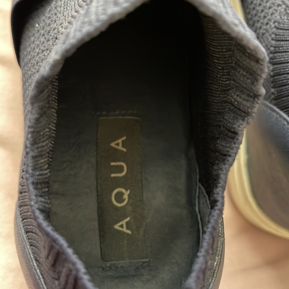 Aqua Navy Blue slip ons - size 6 women - Picture 3 of 4